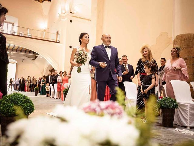 La boda de Roberto y Melania en Higuera La Real, Badajoz 30