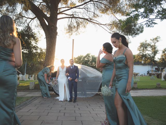 La boda de Gabi y Desi en Villamanrique De La Condesa, Sevilla 25