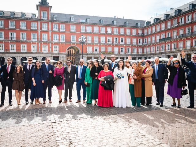 La boda de Rubén y María en Madrid, Madrid 11