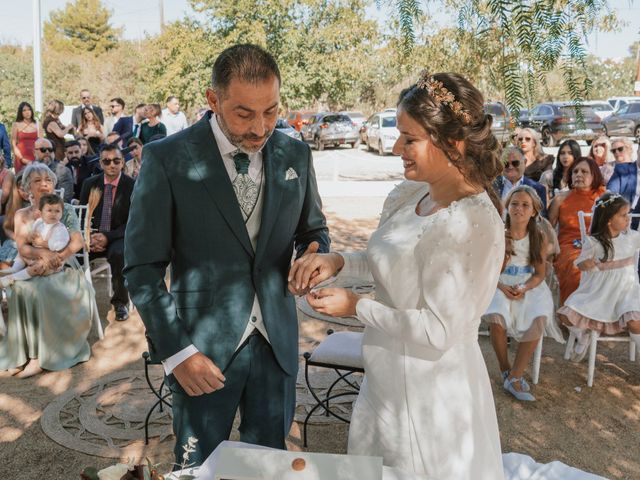 La boda de Alberto y Macarena en Sevilla, Sevilla 35