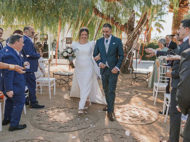 La boda de Alberto y Macarena en Sevilla, Sevilla 41