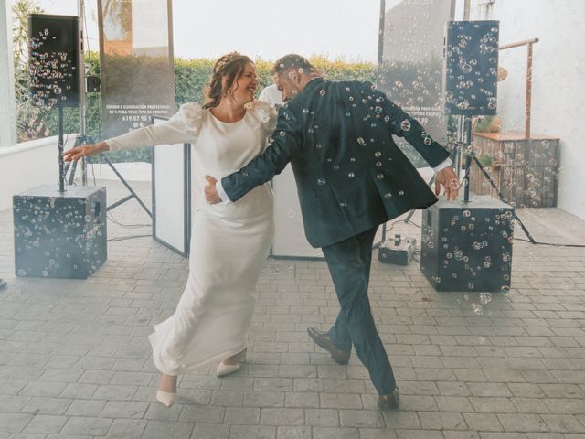 La boda de Alberto y Macarena en Sevilla, Sevilla 56