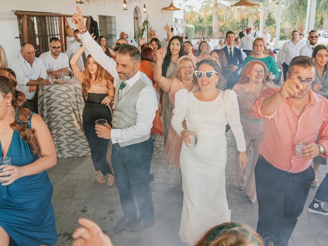 La boda de Alberto y Macarena en Sevilla, Sevilla 70