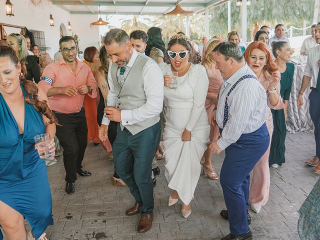 La boda de Alberto y Macarena en Sevilla, Sevilla 71