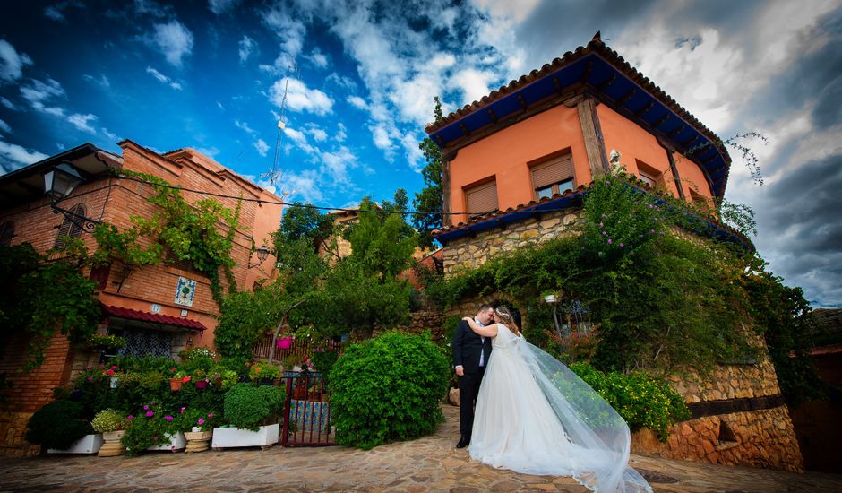 La boda de Alejandro y Lorena en Anento, Zaragoza