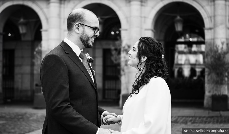 La boda de Rubén y María en Madrid, Madrid