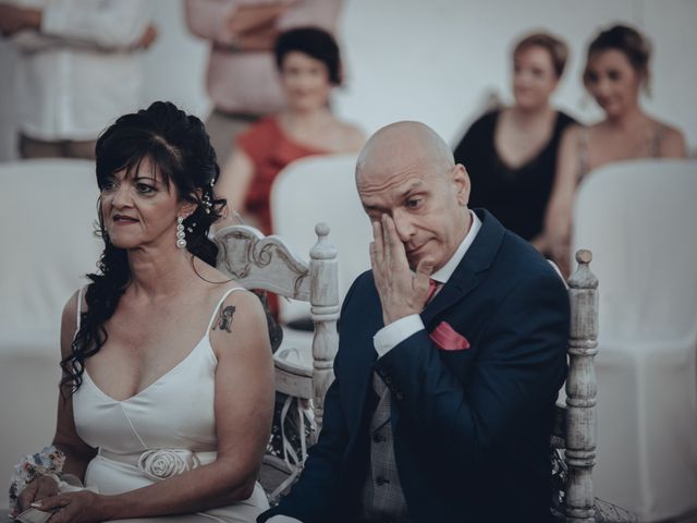 La boda de Pepe y Olga en La Puebla Del Rio, Sevilla 16