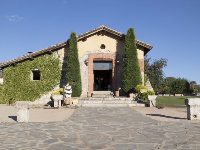 La boda de Adrián y Verónica en Collado Villalba, Madrid 22