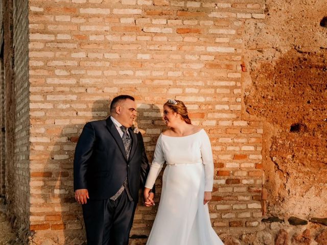 La boda de Juan miguel y Alexandra en San Bartolome De La Torre, Huelva 1