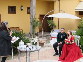 La boda de Esmeralda y Liaxunder