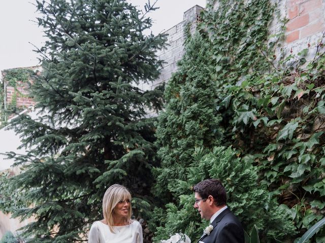 La boda de Silvia y Victor en Vilanova Del Valles, Barcelona 26