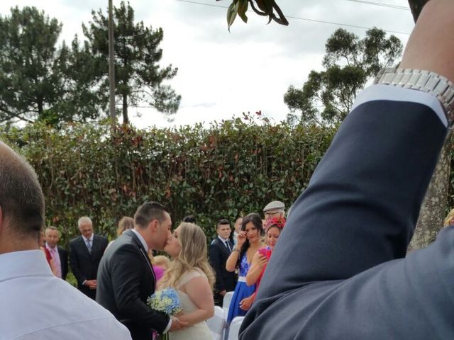 La boda de Juan  y Carmen  en Ferrol, A Coruña 10