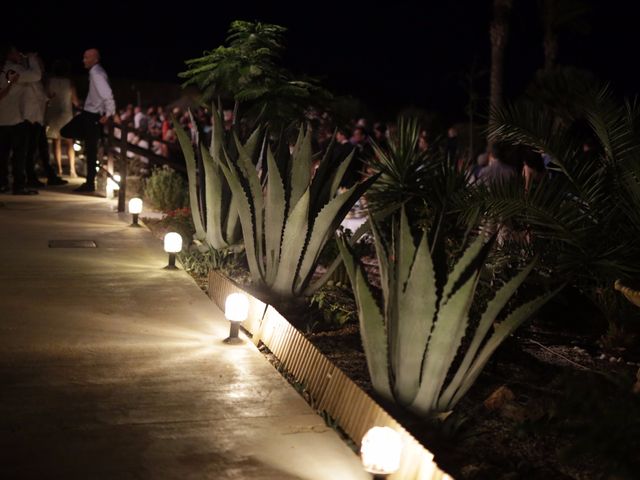 La boda de Pedro y Isabel en La Isleta, Almería 9