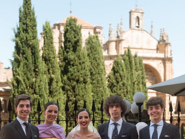 La boda de Diego y Fátima en Salamanca, Salamanca 39