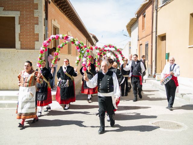 La boda de Abilio y María en Autillo De Campos, Palencia 28