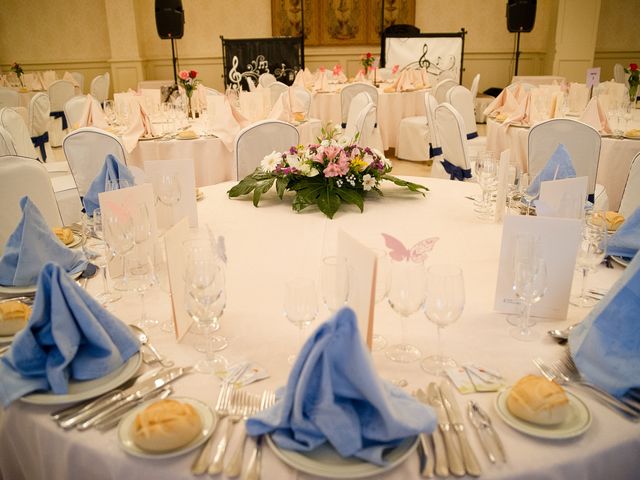 La boda de Abilio y María en Autillo De Campos, Palencia 51