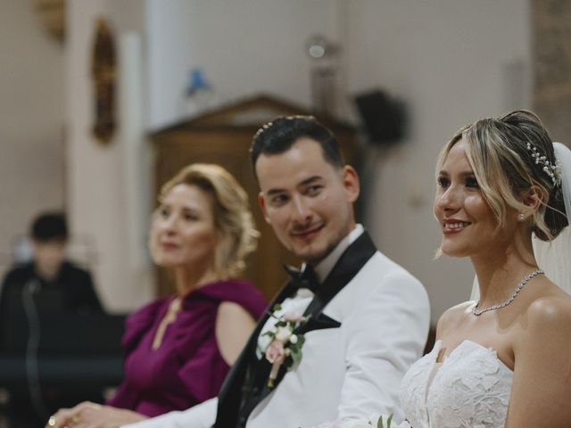 La boda de Carlos y Lea en Sonseca, Toledo 24