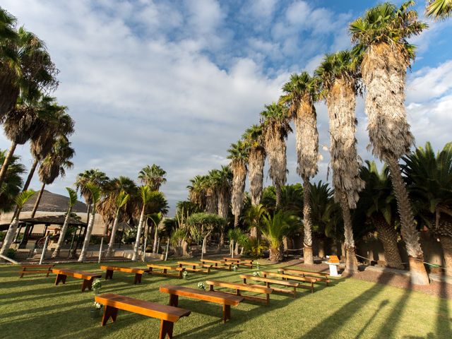 La boda de Víctor y Carmen en Guargacho, Santa Cruz de Tenerife 31