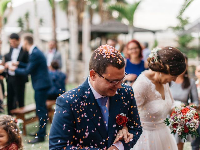 La boda de Víctor y Carmen en Guargacho, Santa Cruz de Tenerife 44