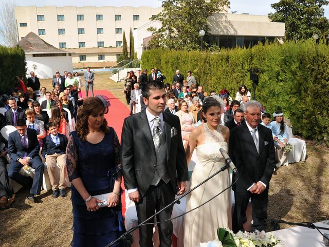 La boda de Alexis y Mª Victoria en Don Benito, Badajoz 22