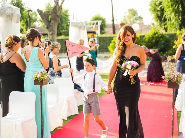 La boda de Alvaro y Laura en Madrid, Madrid 25
