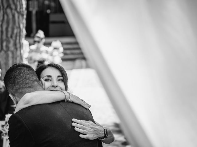 La boda de Carlos y Silvia en Castellar Del Valles, Barcelona 32