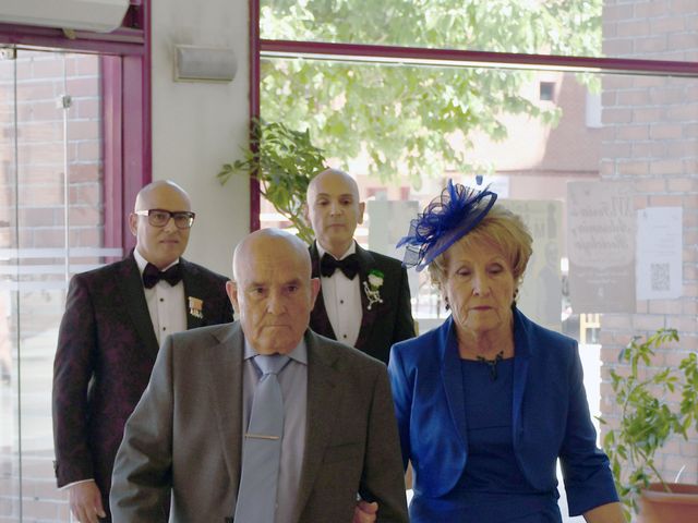 La boda de Juan Carlos y Floren en Madrid, Madrid 3