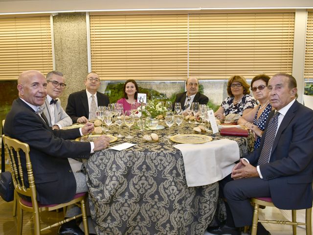 La boda de Juan Carlos y Floren en Madrid, Madrid 52