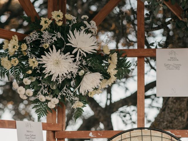 La boda de Rubén y Sole en Caracuel De Calatrava, Ciudad Real 75