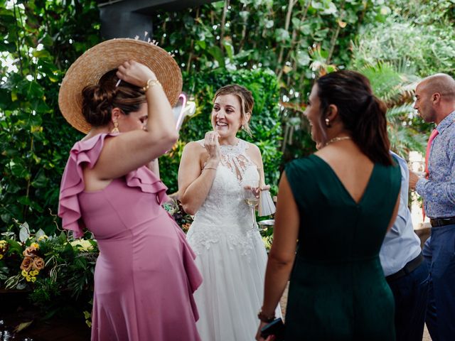 La boda de Alejandro y Rosaura en Villamanrique De La Condesa, Sevilla 13