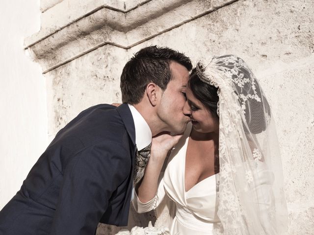 La boda de Jonathan y Victoria en Tomares, Sevilla 18