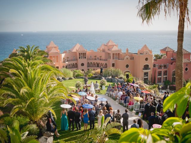 La boda de Fernado y Paula en Adeje, Santa Cruz de Tenerife 23