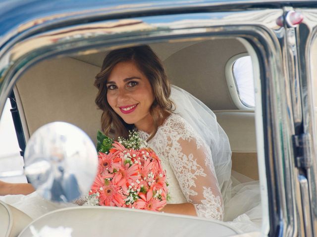 La boda de Mariano y Cristina en San Fernando, Cádiz 13