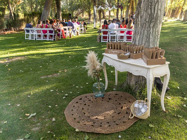 La boda de Héctor y Jennifer en Saelices, Cuenca 20