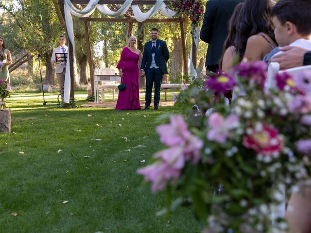 La boda de Héctor y Jennifer en Saelices, Cuenca 23