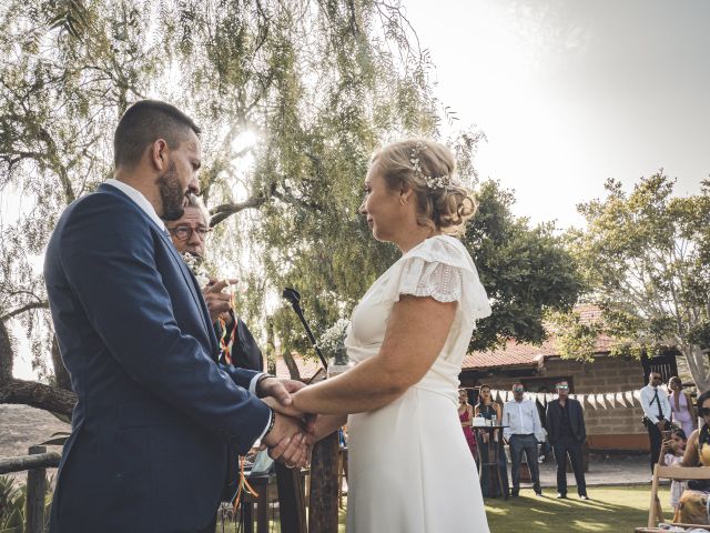 La boda de Richard y Rosario en Santa Cruz De Tenerife, Santa Cruz de Tenerife 25