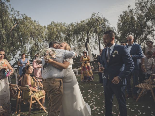 La boda de Richard y Rosario en Santa Cruz De Tenerife, Santa Cruz de Tenerife 31