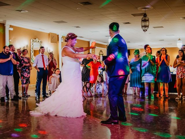 La boda de Fran y Esperanza en Albaida Del Aljarafe, Sevilla 38