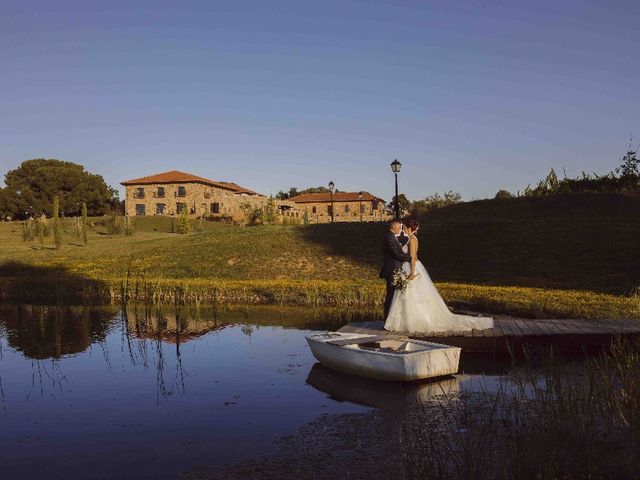 La boda de Cristian  y Merce en León, León 2