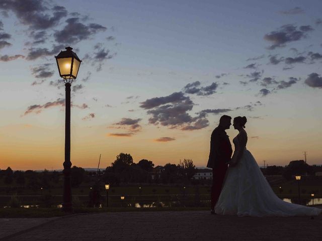 La boda de Cristian  y Merce en León, León 12