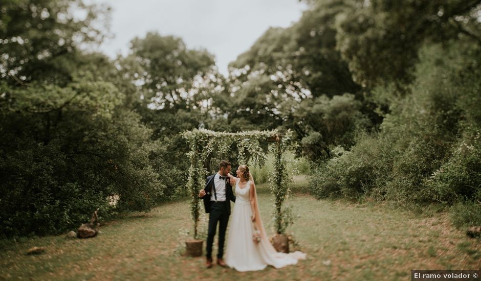 La boda de Marc y Iris en Canet D'adri, Girona