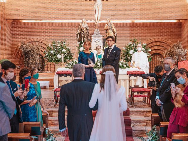 La boda de Nicolás y Paula en Madrid, Madrid 32