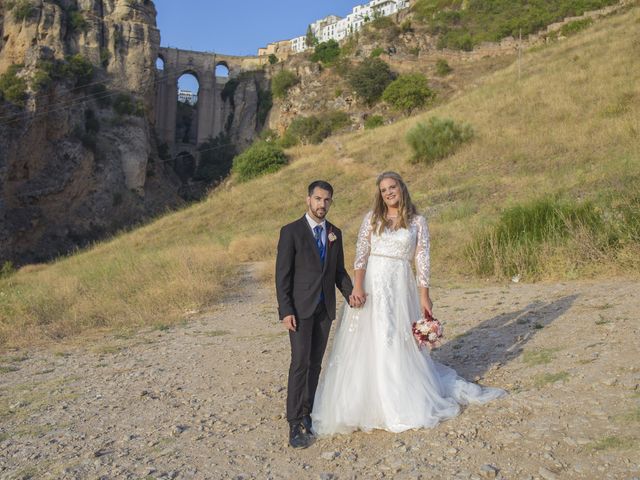 La boda de Alberto y Ester en Benajarafe, Málaga 32