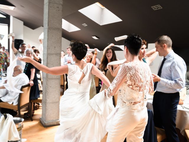 La boda de Marta y Saioa en Zamudio, Vizcaya 26