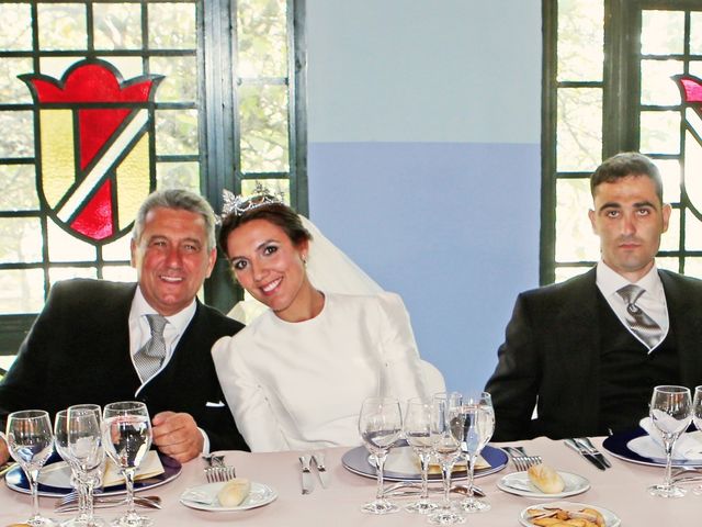 La boda de Santi y Toñi en Sanlucar La Mayor, Sevilla 3