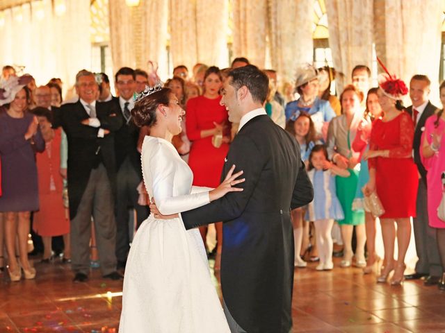 La boda de Santi y Toñi en Sanlucar La Mayor, Sevilla 11