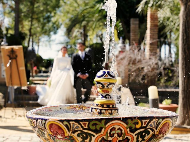 La boda de Santi y Toñi en Sanlucar La Mayor, Sevilla 31