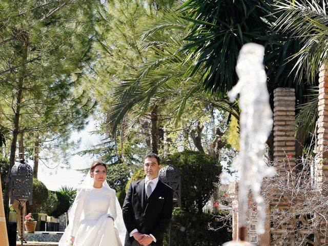 La boda de Santi y Toñi en Sanlucar La Mayor, Sevilla 34