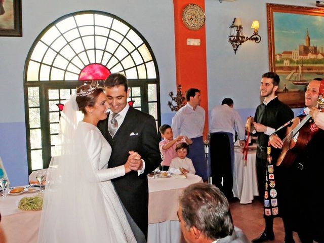 La boda de Santi y Toñi en Sanlucar La Mayor, Sevilla 55