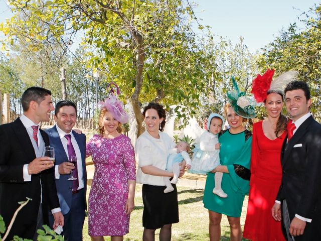 La boda de Santi y Toñi en Sanlucar La Mayor, Sevilla 61